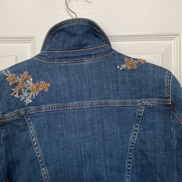 NWT Chico's Embellished Floral Gold Pearls and Beaded Denim Jacket Size O - Picture 8 of 12